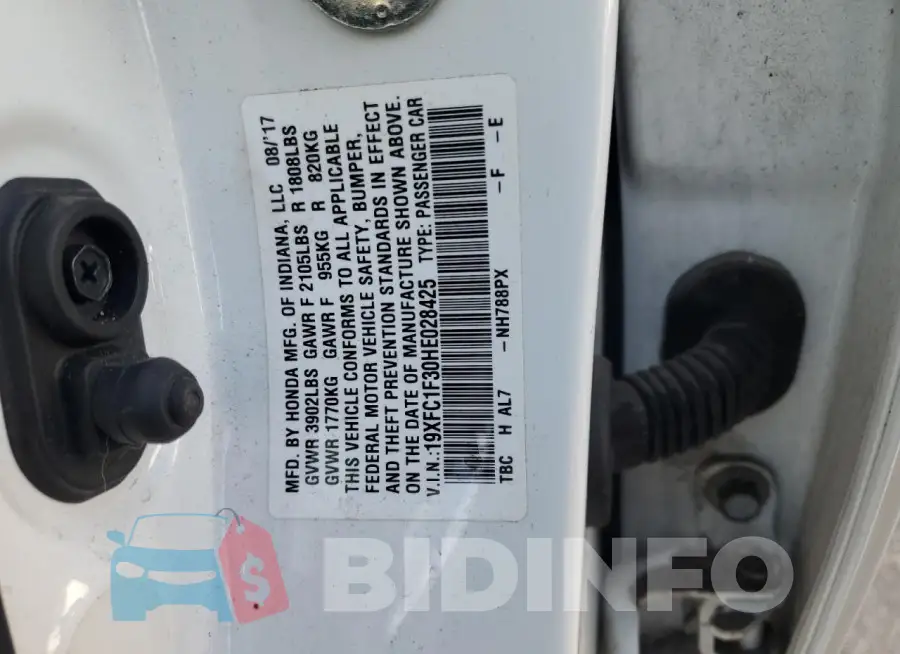 19XFC1F30HE028425 Photo# 12