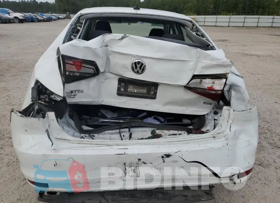 3VW267AJ3GM285790 Photo# 6
