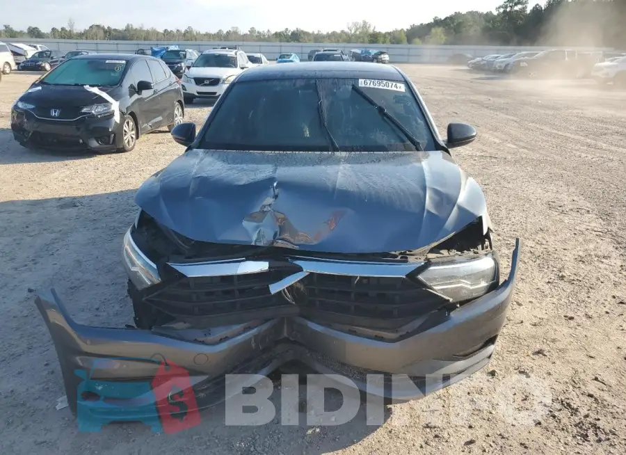 3VWC57BUXMM084108 Photo# 5