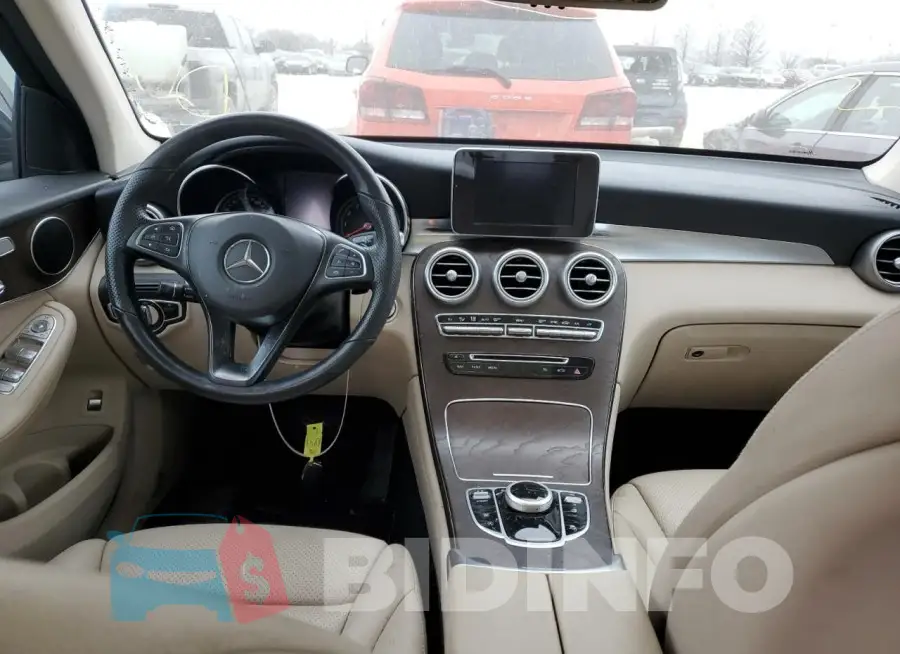 WDC0G4KB3KF668340 Photo# 8