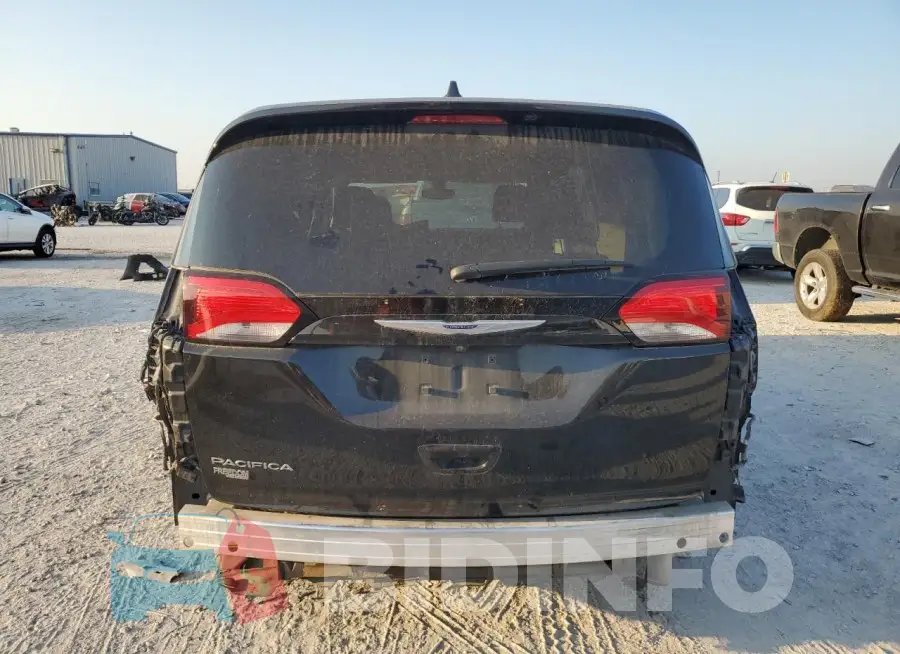 2C4RC1FG3LR281620 Photo# 6