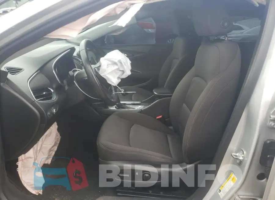 1G1ZD5ST0JF153775 Photo# 7