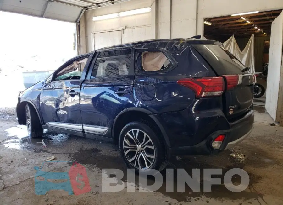 JA4AD3A31JZ068737 Photo# 2
