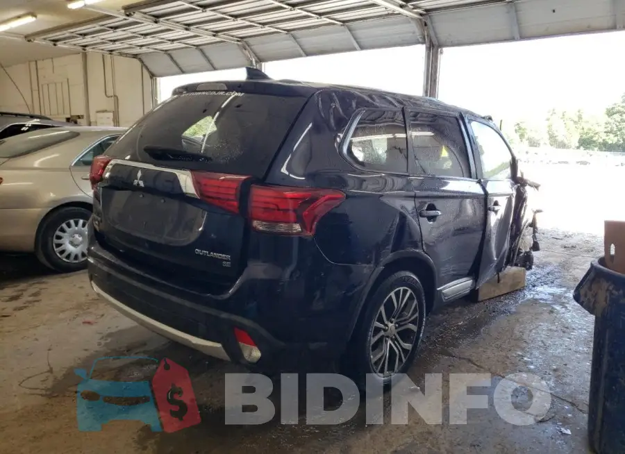 JA4AD3A31JZ068737 Photo# 3