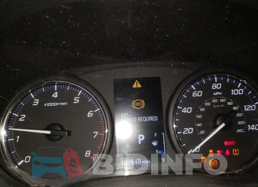 JA4AD3A31JZ068737 Photo# 9