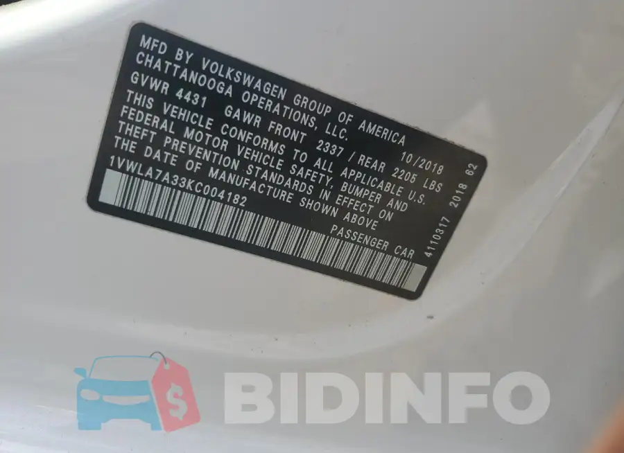 1VWLA7A33KC004182 Photo# 12