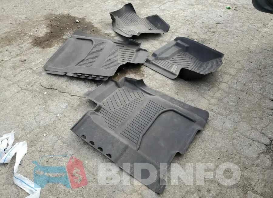 3GTU2PEC7HG246364 Photo# 12