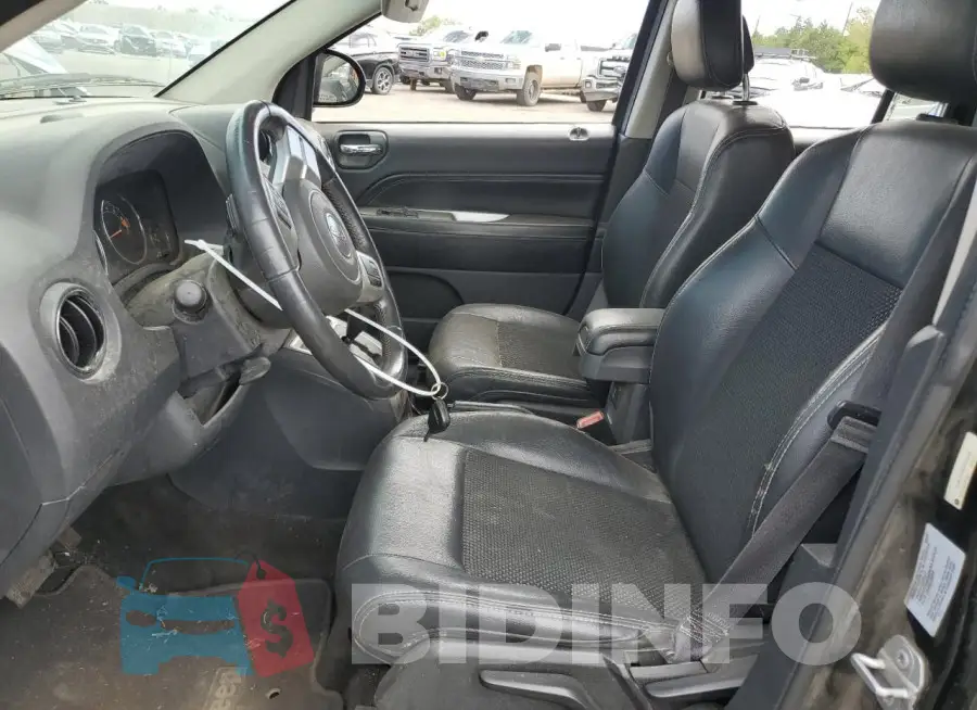 1C4NJCEA6GD615242 Photo# 7