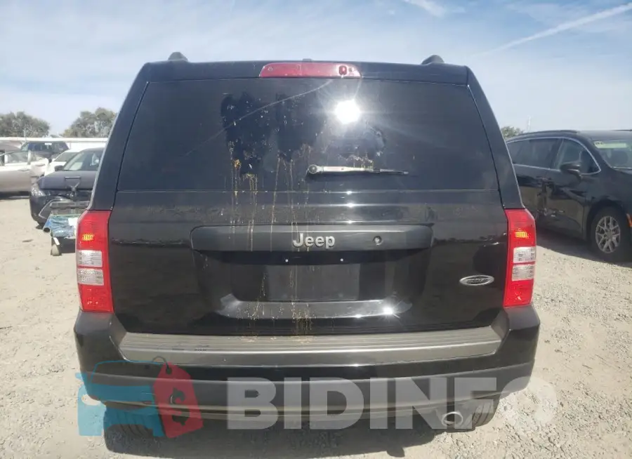 1C4NJPBA3GD787921 Photo# 6
