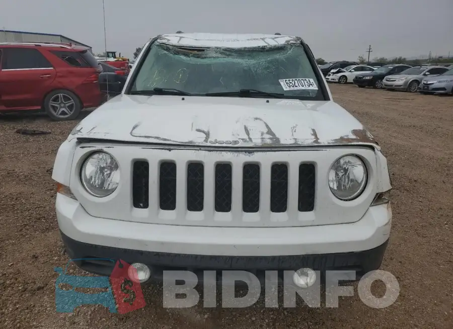1C4NJPBB1HD172729 Photo# 5