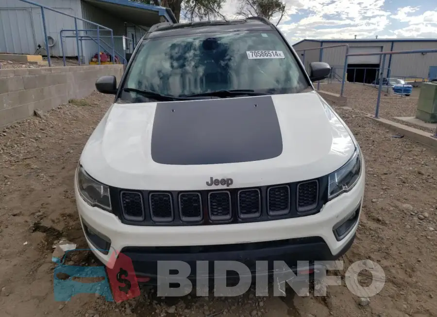 3C4NJDDB9LT111904 Photo# 5