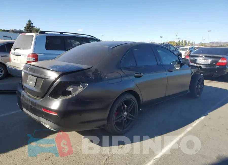 WDDZF8DBXLA719244 Photo# 3