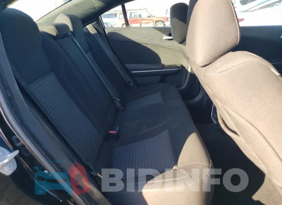 2C3CDXBG6PH575668 Photo# 10
