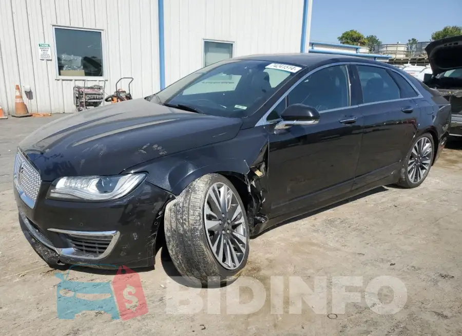 3LN6L5FC8KR613949 Photo# 1