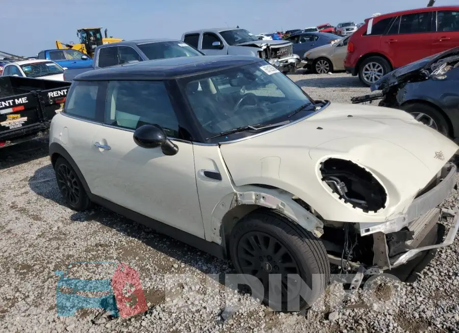 WMWXP5C54K2H29916 Photo# 4