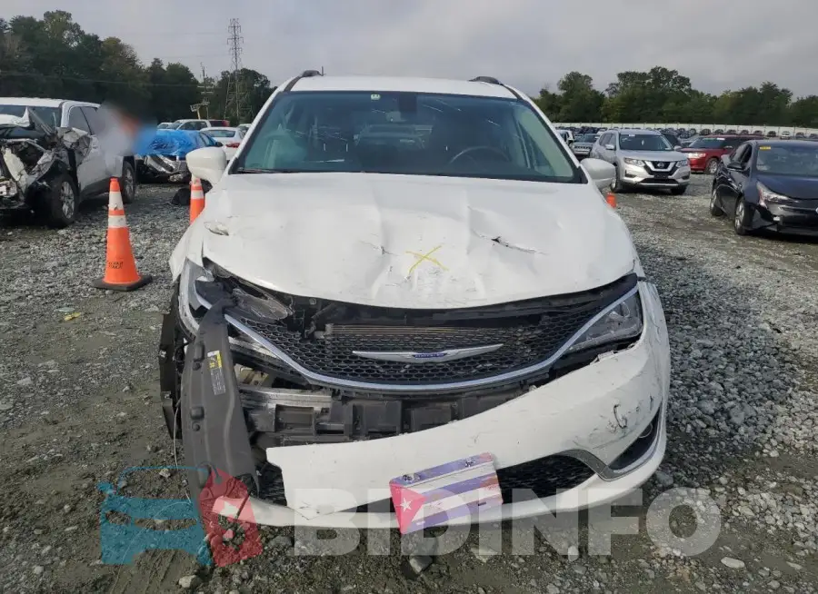 2C4RC1BG4LR109487 Photo# 5