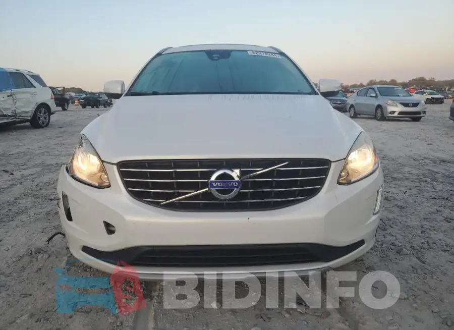 YV4612RK6G2839864 Photo# 5