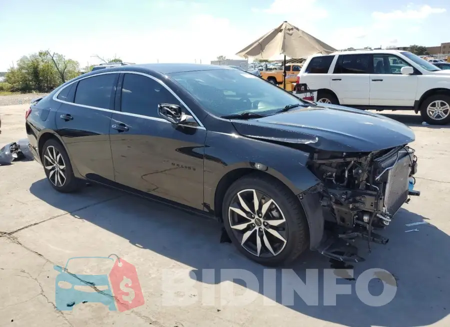 1G1ZG5ST4RF177886 Photo# 4