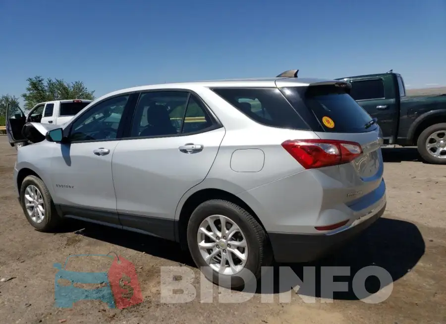2GNAXHEV3J6350869 Photo# 2