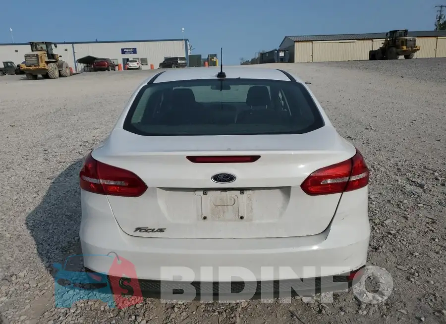 1FADP3E26JL215073 Photo# 6