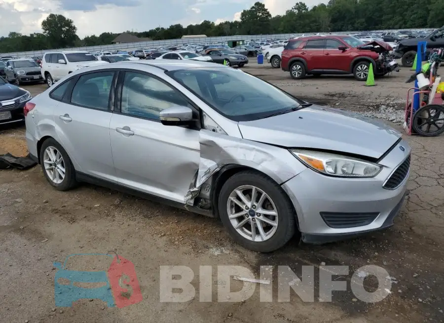 1FADP3F24GL386556 Photo# 4