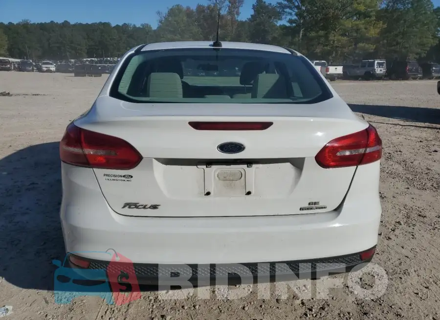 1FADP3F28GL210805 Photo# 6