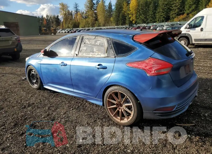 1FADP3L9XJL329626 Photo# 2
