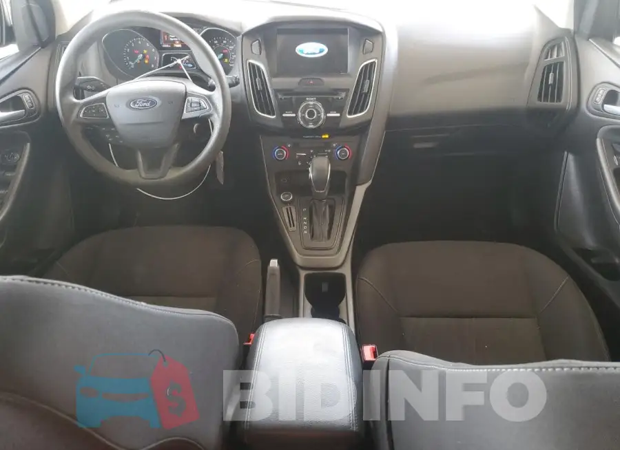 1FADP3M22HL241875 Photo# 8
