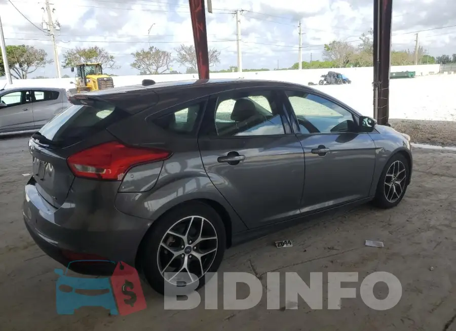 1FADP3M22HL241875 Photo# 3