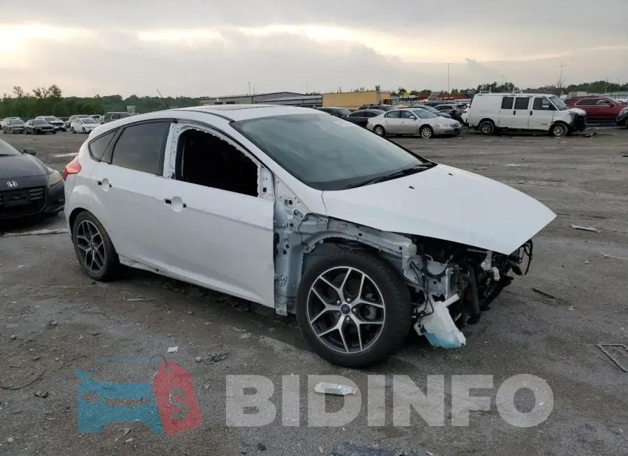 1FADP3M2XJL312889 Photo# 4