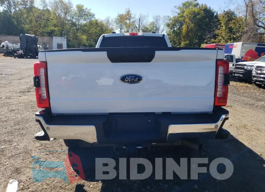 1FT8W3BN9PEC95706 Photo# 6