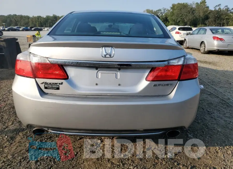 1HGCR2F56FA130743 Photo# 6