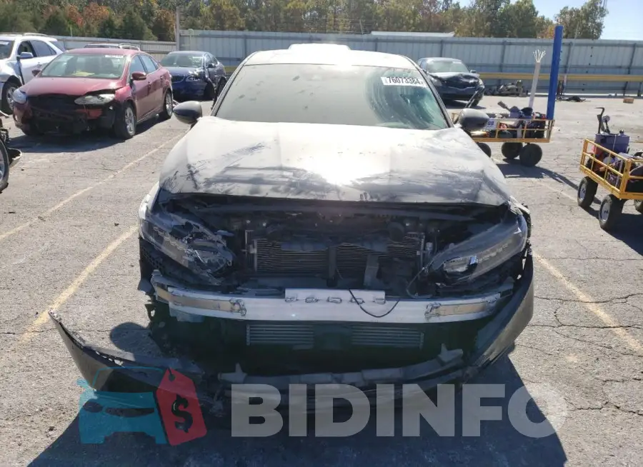 1HGCV1F47JA210994 Photo# 5