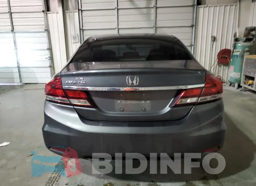 2HGFB2F57FH565015 Photo# 6