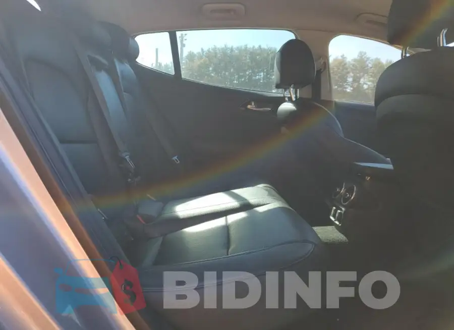 KNAE15LAXJ6024600 Photo# 10