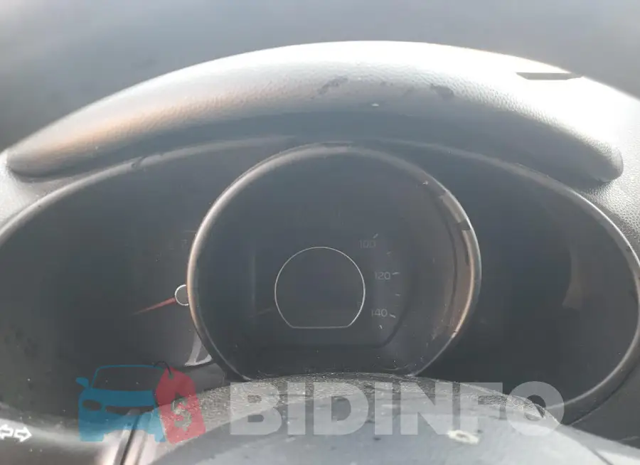 KNDJN2A28G7252632 Photo# 9