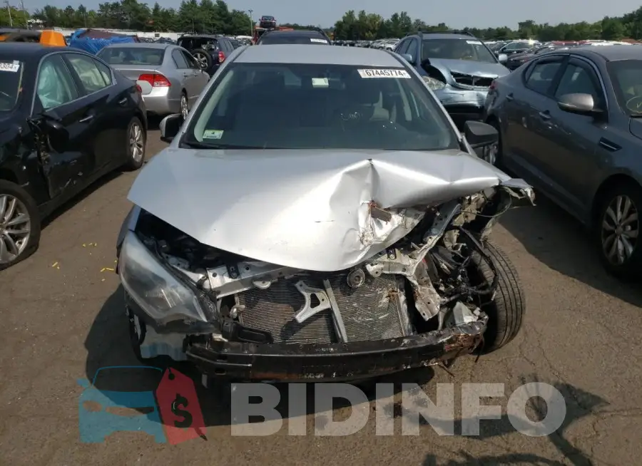 2T1BURHE2GC501487 Photo# 5