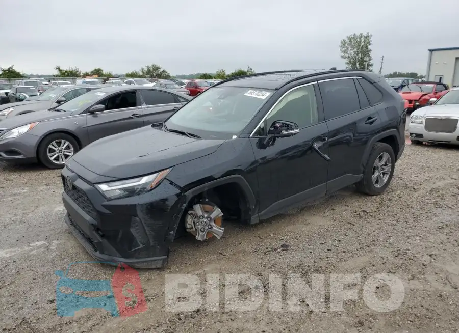 JTMW1RFV9PD098012 Photo# 1