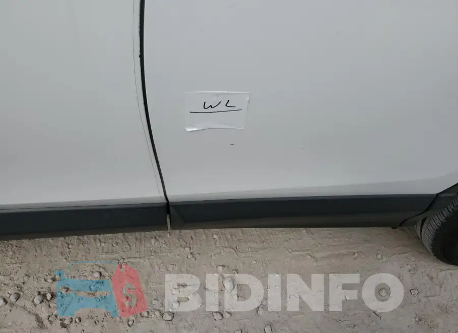 JTMWFREV7GJ060539 Photo# 13