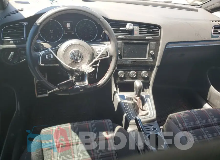 3VW6T7AUXLM017267 Photo# 8
