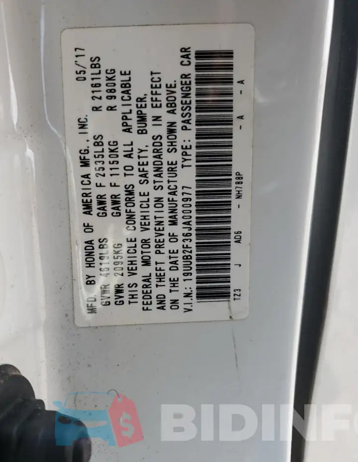 19UUB2F36JA000977 Photo# 12
