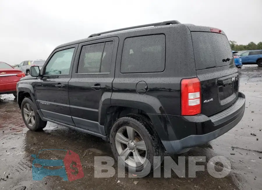 1C4NJRFB3FD371252 Photo# 2