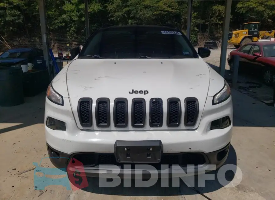 1C4PJLCB4JD511487 Photo# 5