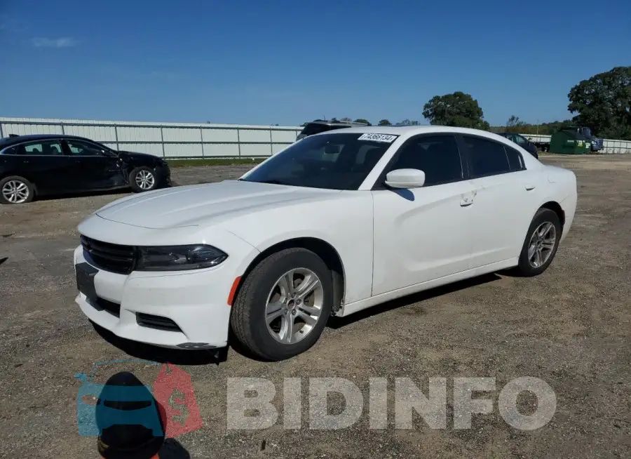 2C3CDXBGXKH695496 Photo# 1