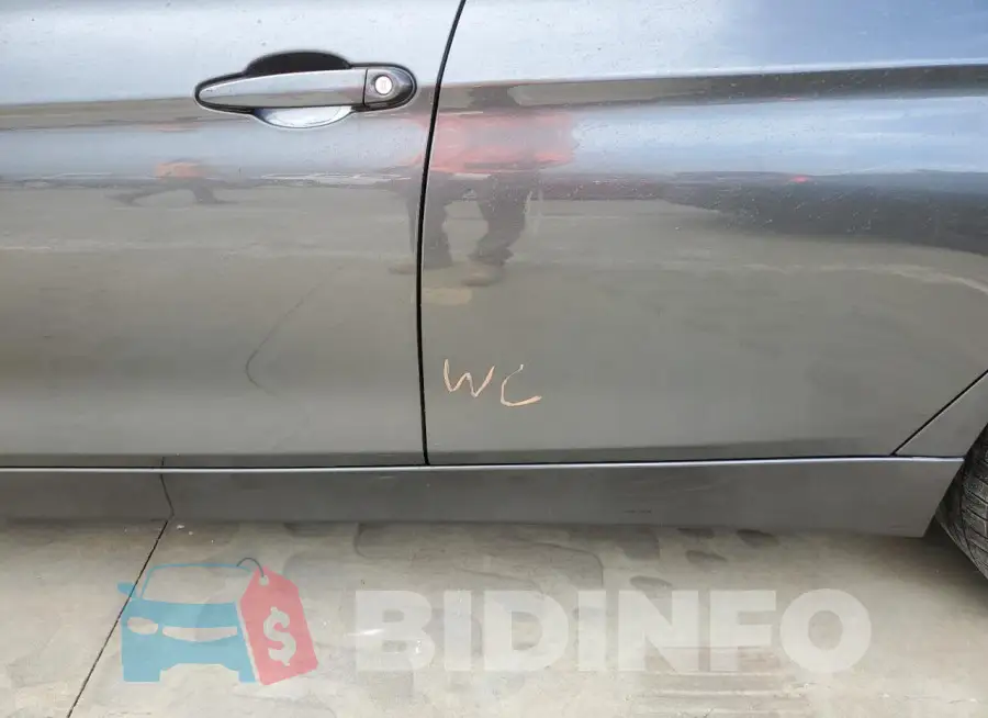 WBA8B9C39HK885089 Photo# 12