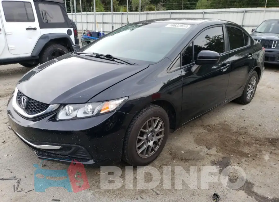 19XFB2F57FE204166 Photo# 1