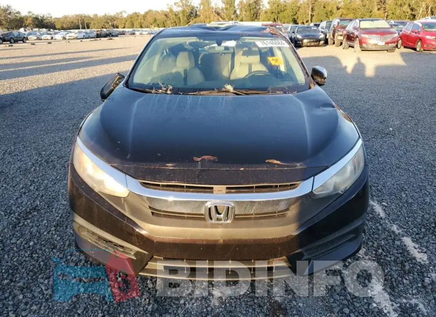 19XFC2F54HE022019 Photo# 5