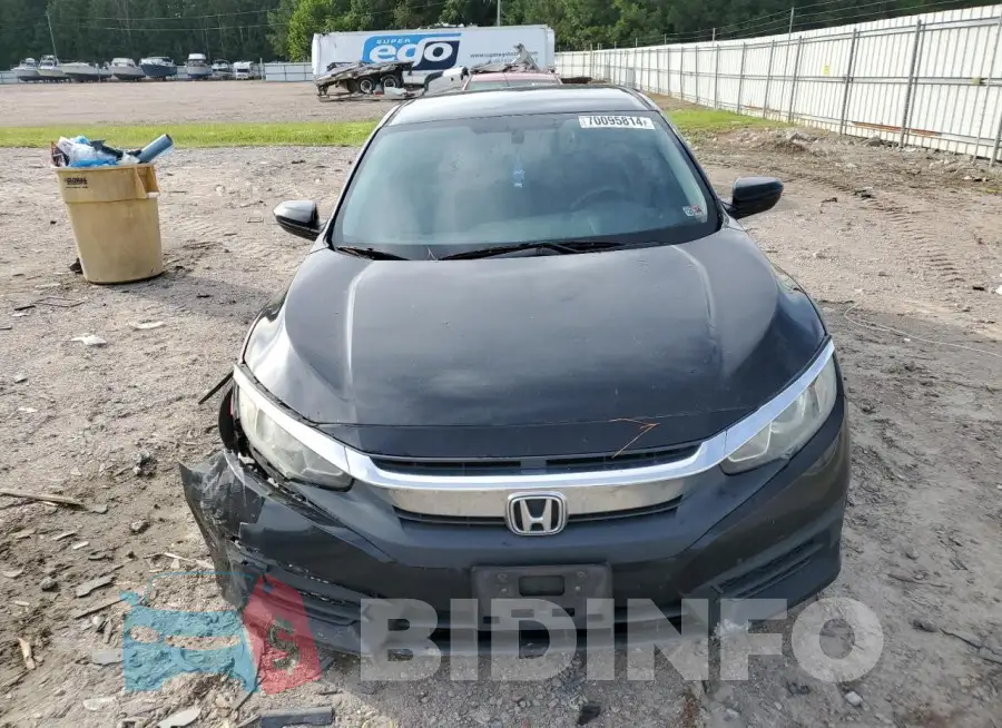 19XFC2F56GE202956 Photo# 5
