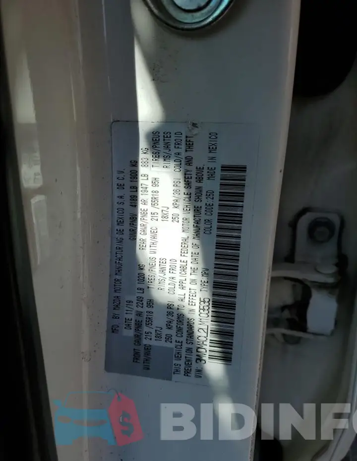 3MVDMACL2LM103535 Photo# 13