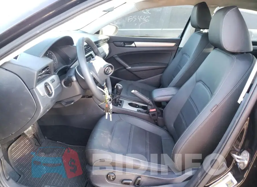 1VWSA7A35MC018664 Photo# 7